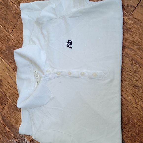 Plain Aeropostale polos - Picture 2 of 3